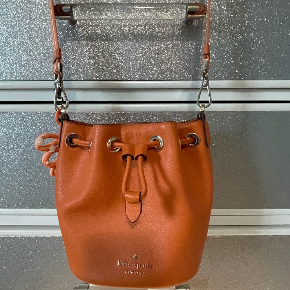 Kate Spade Rosie Small Mini Bucket Crossbody, Carrot Cake EUC NO coin purse